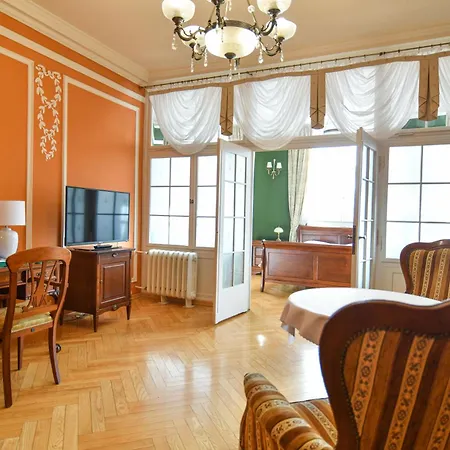 리조트 Dom Zdrojowy W Szczawnie - Zdroju 스자브노-즈드로이