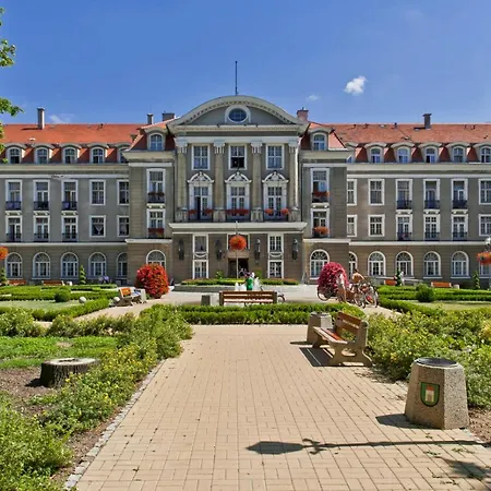 Dom Zdrojowy W Szczawnie - Zdroju Ośrodek wypoczynkowy Szczawno-Zdroj
