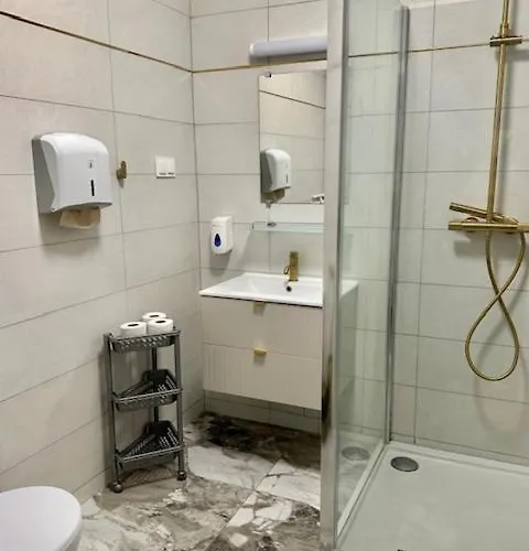 Dom Zdrojowy W Szczawnie - Zdroju Rezort *